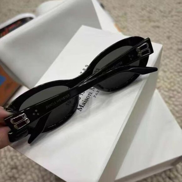 685 NWT GENTLE MONSTER Void 01 Black Sunglasses - Picture 7 of 7
